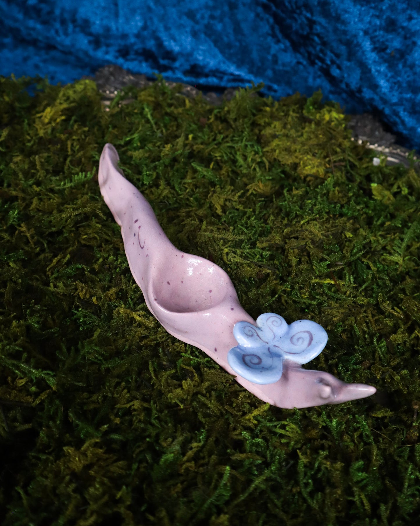 Fairy Slug Crystal Holder - Lilac