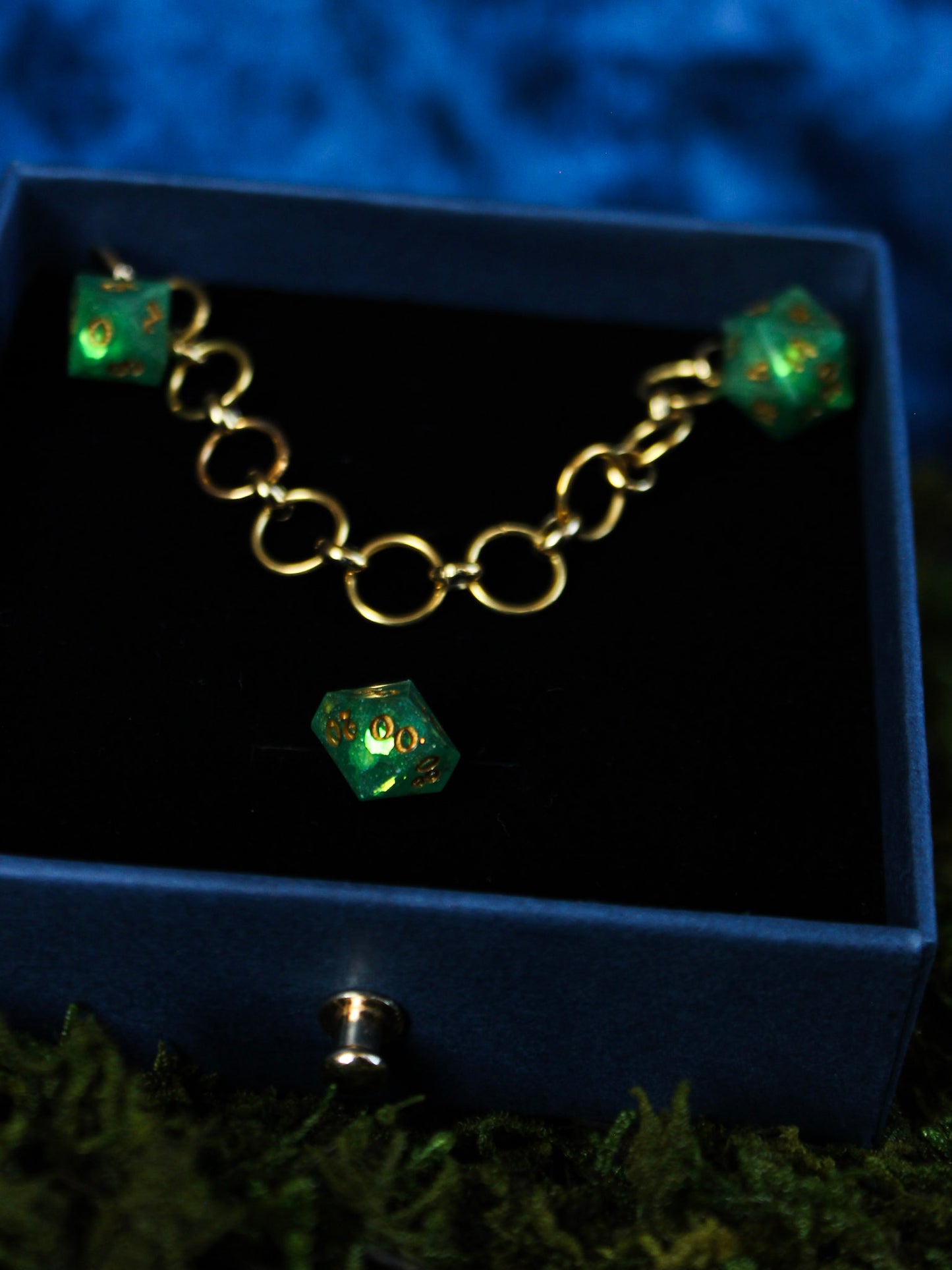 Dice Chain Row Counter Stitch Marker - Green Dragon