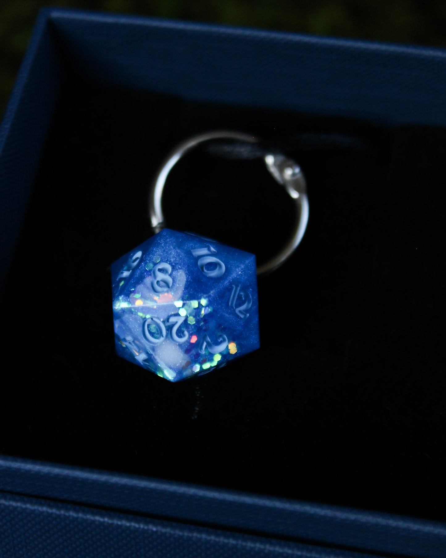 Chunky Dice Stitch Marker D20 - Blue Lagoon