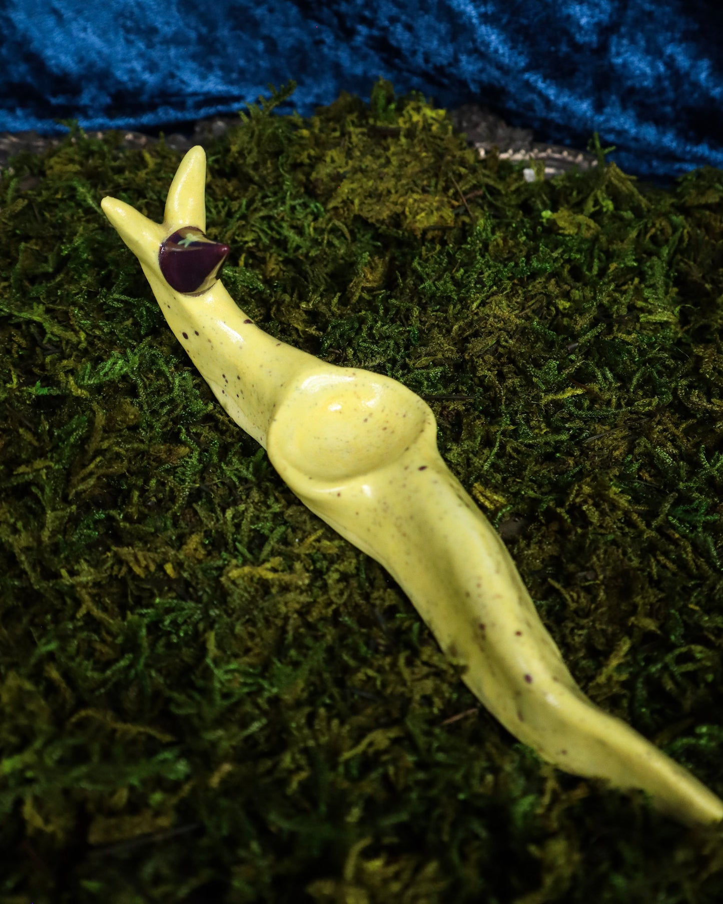Wizard Slug Crystal Holder - Banana Slug