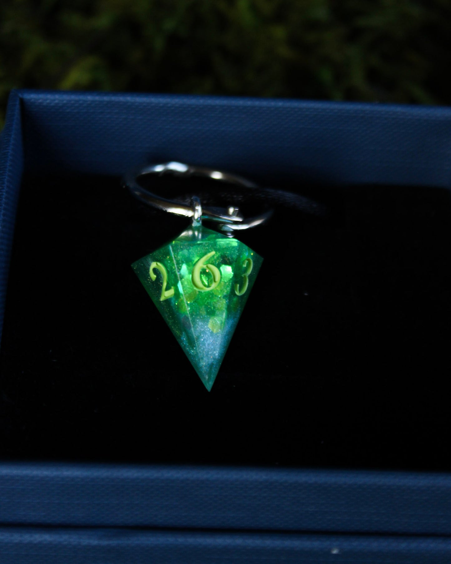 Chunky Dice Stitch Marker Shard D6 - Green Dragon