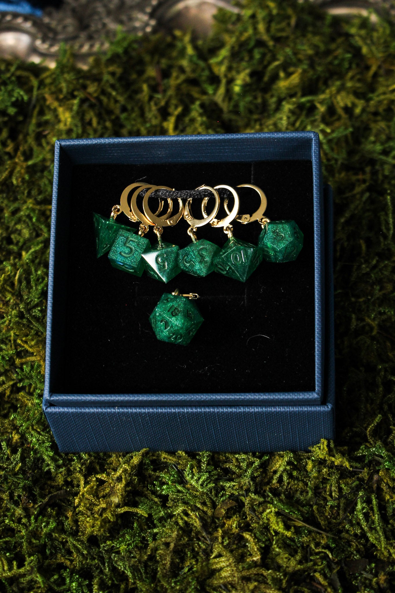 Traveler Green Dice Stitch Markers 7 Piece Set RPG