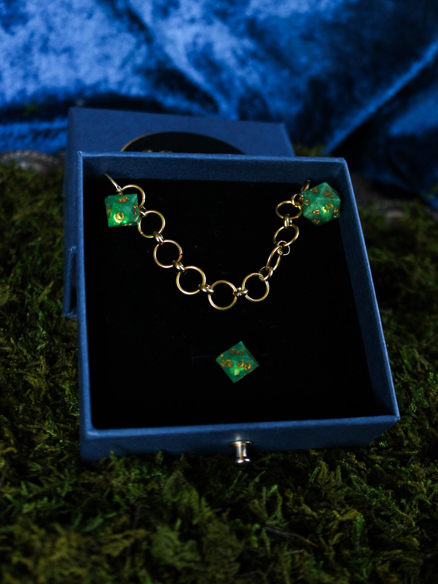 Dice Chain Row Counter Stitch Marker - Green Dragon