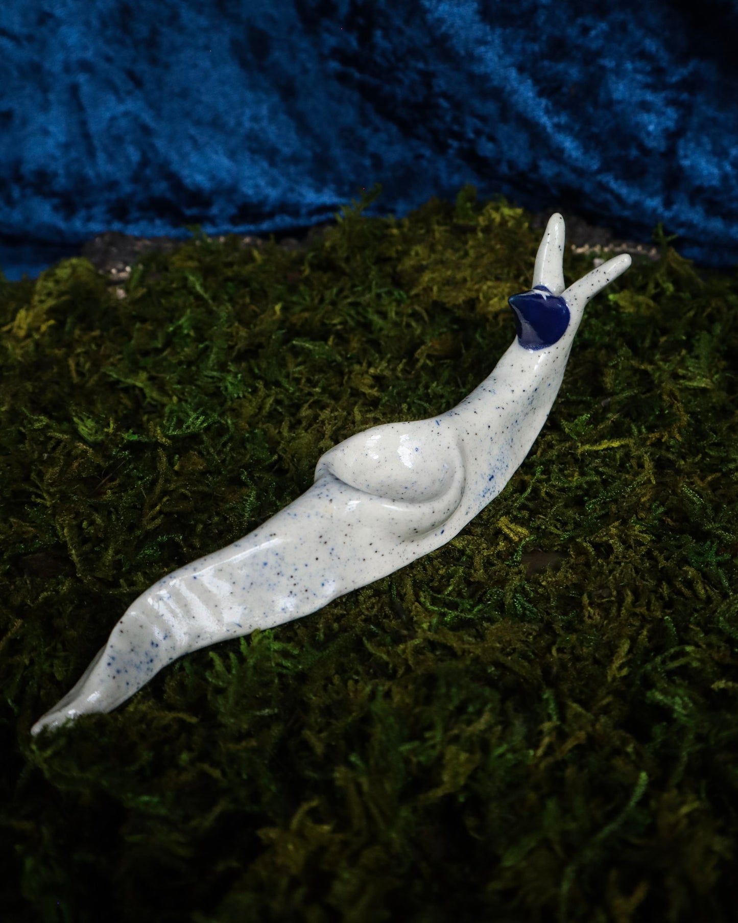 Wizard Slug Crystal Holder - Blue