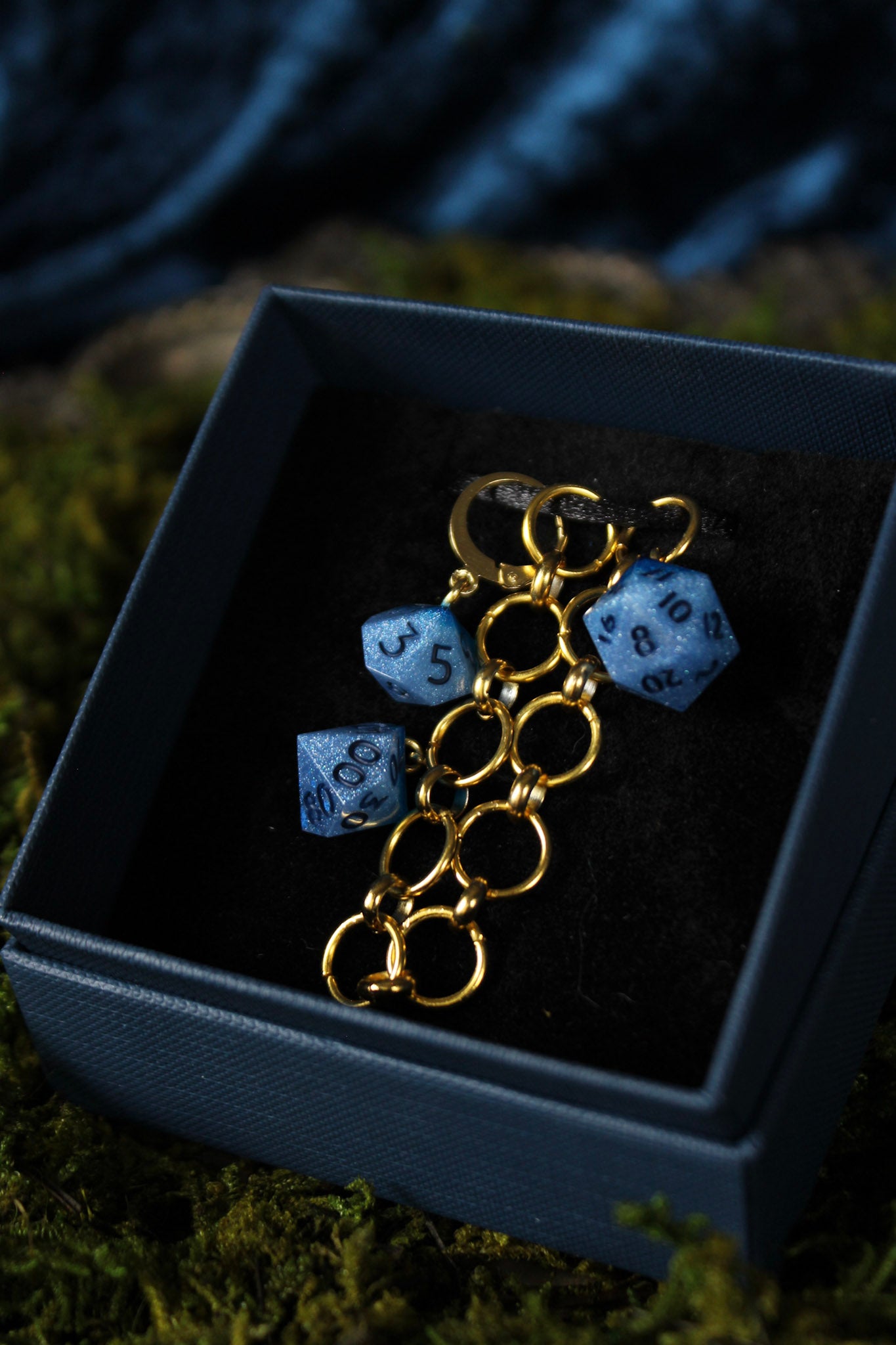 Sapphire Dice Chain Row Counter Stitch Marker