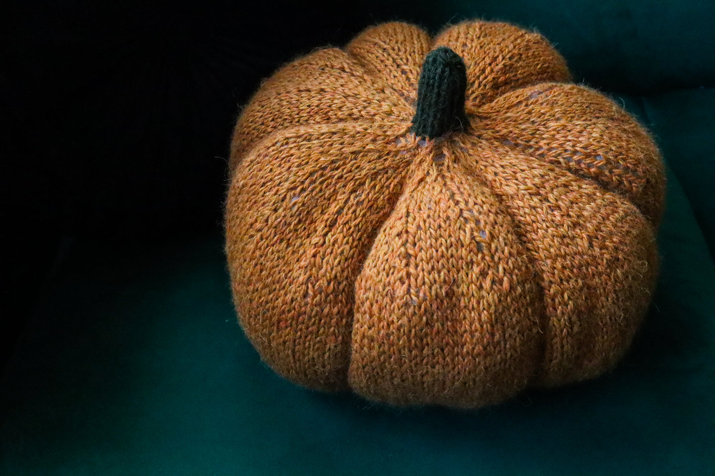 Pumpkin Pillow Knitting Pattern (With Optional Sewing Pattern Insert)