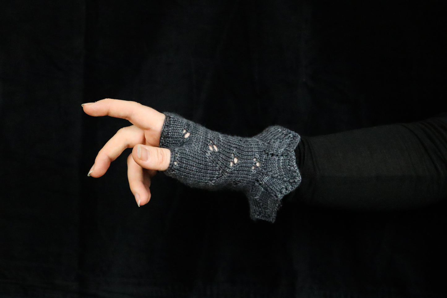 Wool of Bat Mitts Knitting Pattern